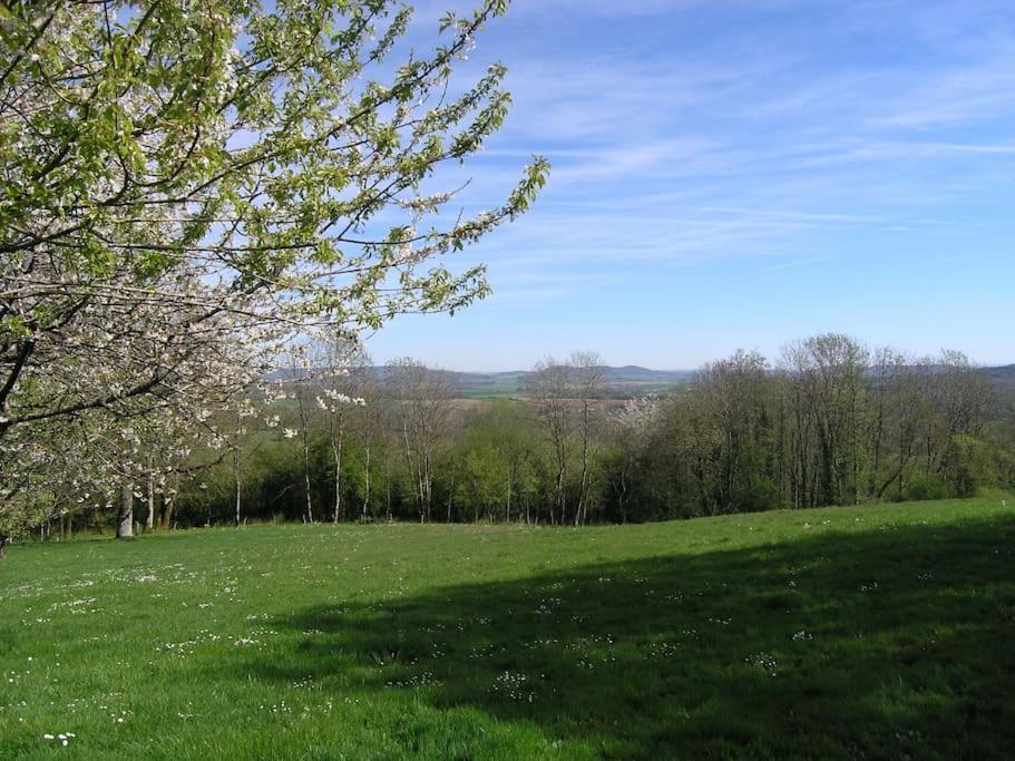 Les Jardins Des 3 Provinces- Gite Montcharvot 外观 照片