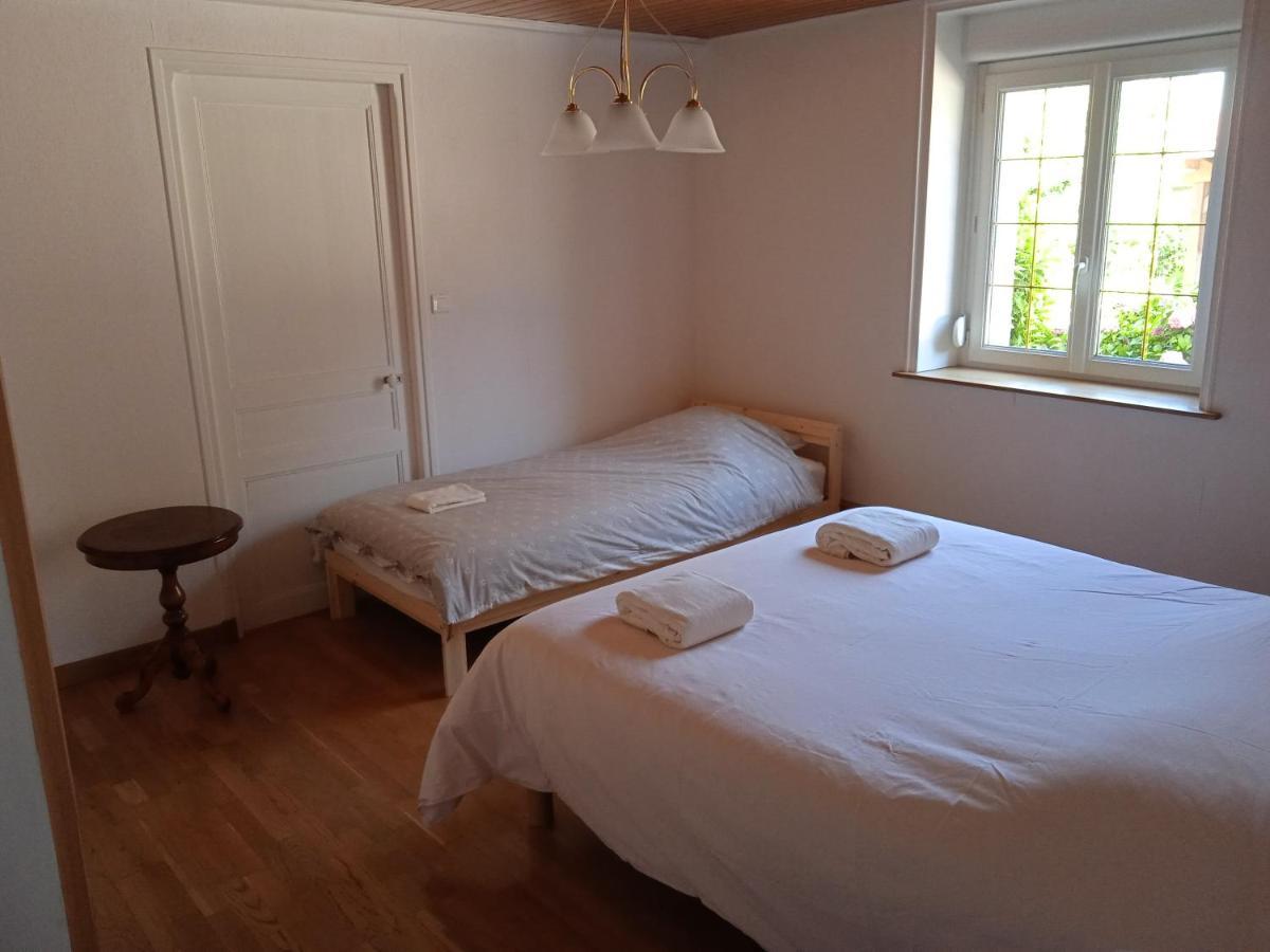 Les Jardins Des 3 Provinces- Gite Montcharvot 外观 照片