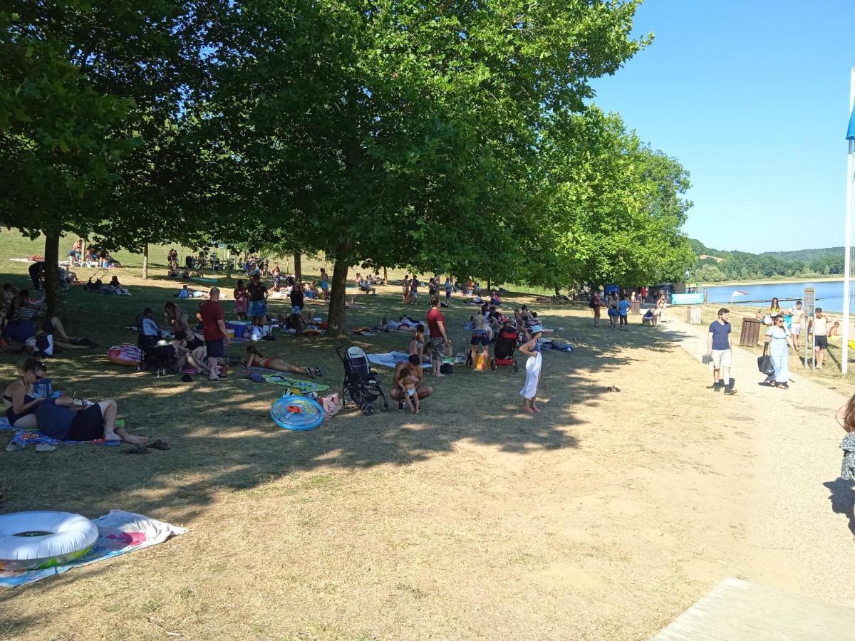 Les Jardins Des 3 Provinces- Gite Montcharvot 外观 照片